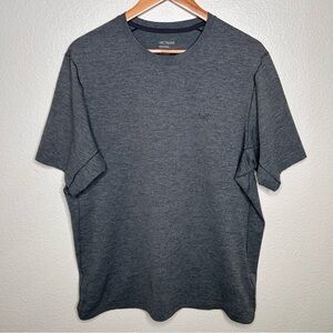 Arc’teryx Cormac Crew Short Sleeve grey large